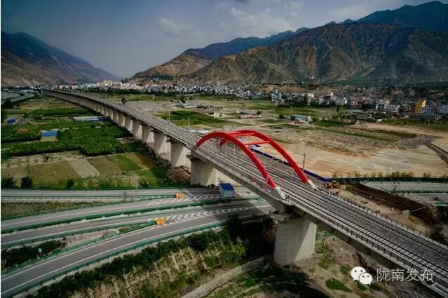 蘭渝鐵路最新進展！除胡麻嶺隧道外已全線鋪通