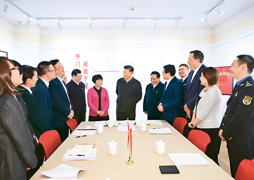 習(xí)近平：堅(jiān)持、完善和發(fā)展中國(guó)特色社會(huì)主義國(guó)家制度 與法律制度