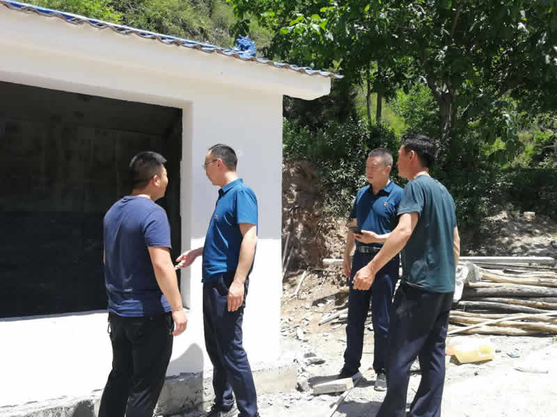 “感黨恩、憶黨史”，--市龍江城鄉(xiāng)發(fā)展集團公司開展慶祝建黨99周年主題黨日活動